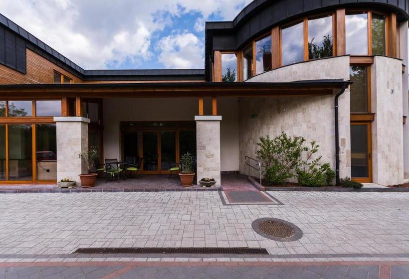 פנסיון Victoria Garden  és étterem