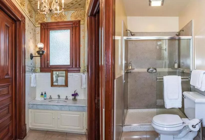 酒店 Chateau Tivoli Bed And Breakfast