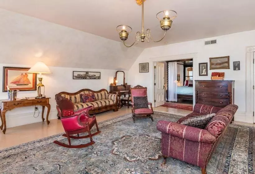 酒店 Chateau Tivoli Bed And Breakfast