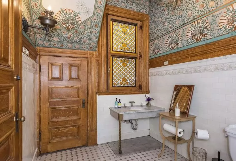 酒店 Chateau Tivoli Bed And Breakfast