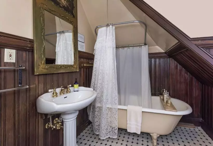 酒店 Chateau Tivoli Bed And Breakfast