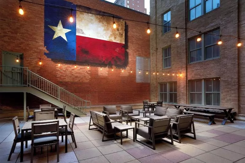 בית מלון כפרי Courtyard Fort Worth Downtown/blackstone