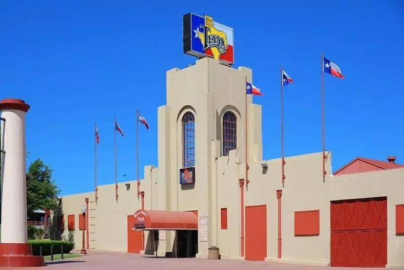 בית מלון כפרי Courtyard Fort Worth Downtown/blackstone