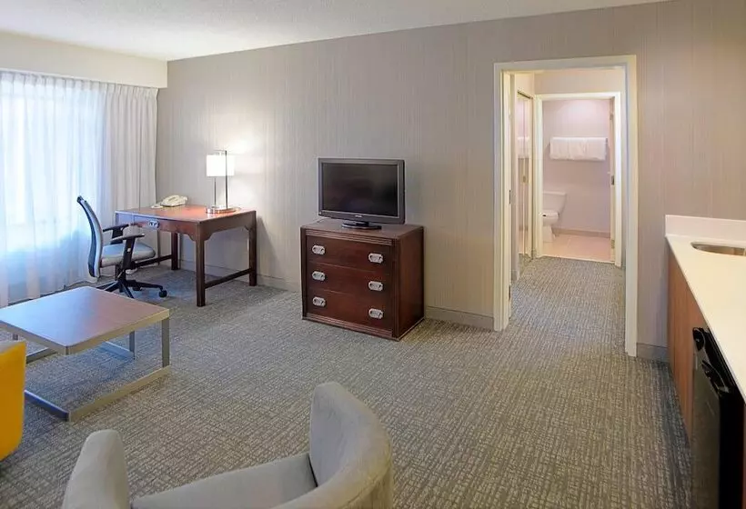 ホテル Courtyard By Marriott Kokomo