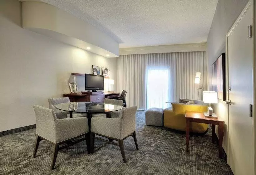 ホテル Courtyard By Marriott Mcallen