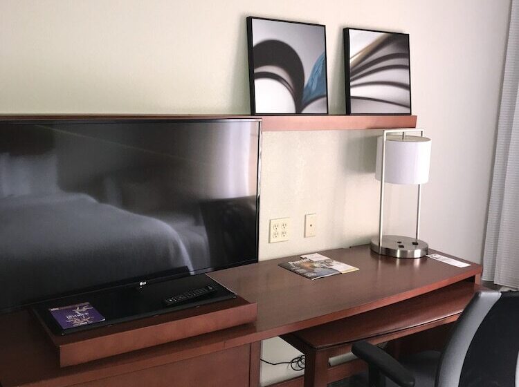 هتل Courtyard By Marriott Mcallen