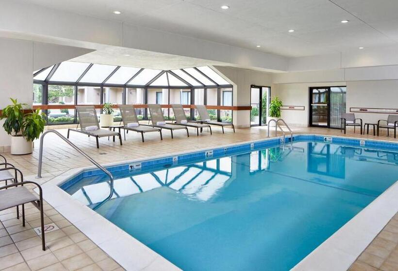 فندق Courtyard Rochester Brighton