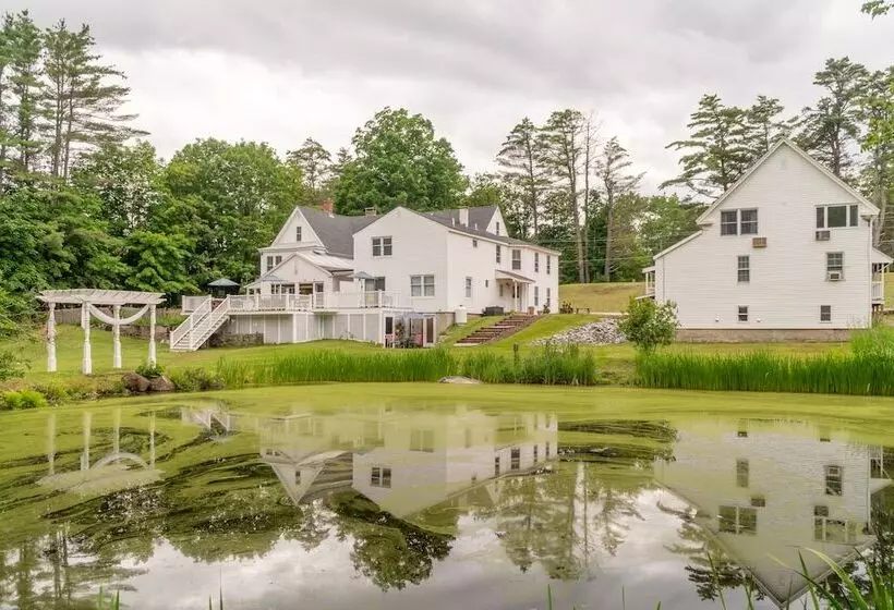 هتل Cranmore Mountain Lodge Bed & Breakfast