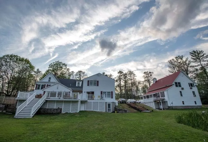هتل Cranmore Mountain Lodge Bed & Breakfast