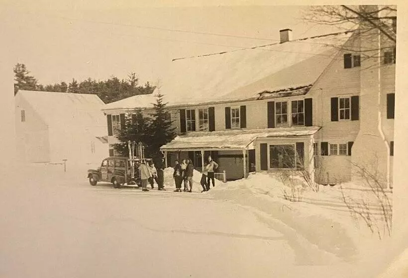 هتل Cranmore Mountain Lodge Bed & Breakfast