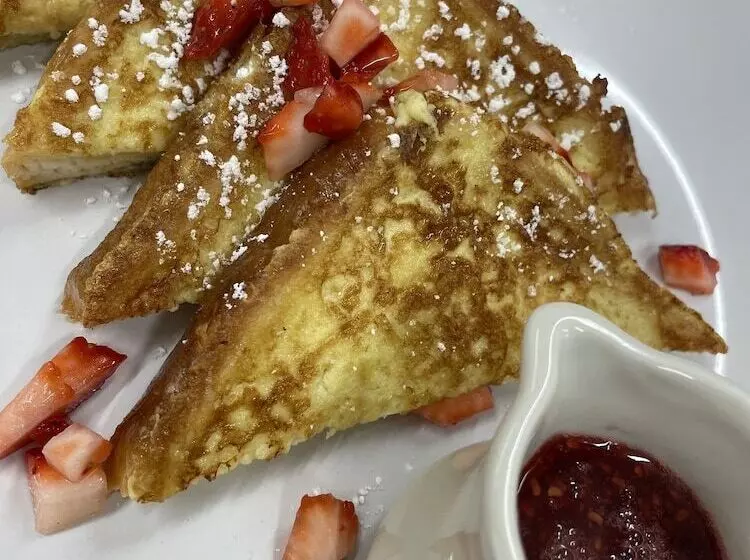 هتل Cranmore Mountain Lodge Bed & Breakfast