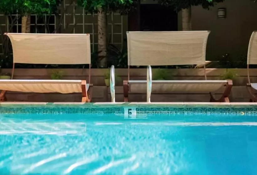 בית מלון כפרי Cupertino