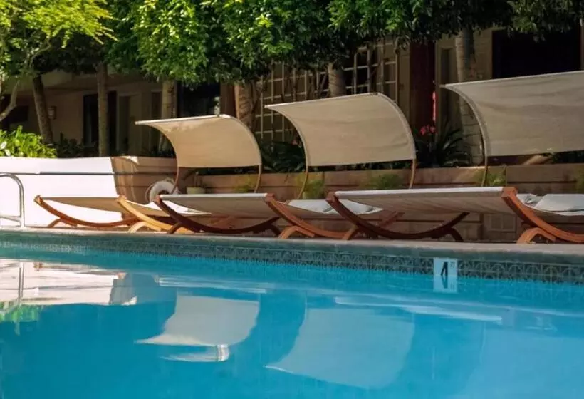 בית מלון כפרי Cupertino