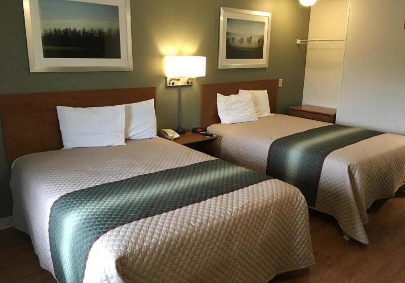 בית מלון כפרי Hometowne Studios By Red Roof Houston   Northwest