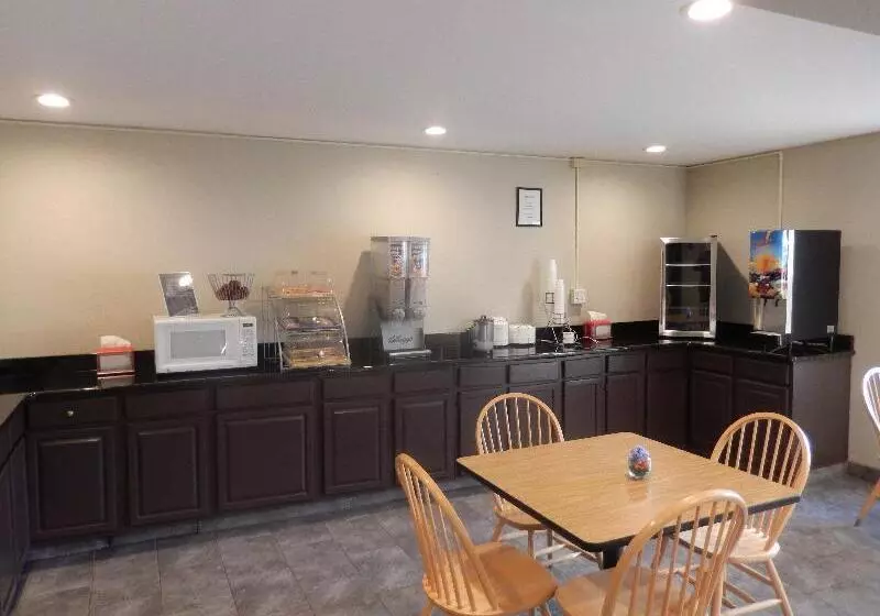 호텔 Red Roof Inn Harrisonburg University Area