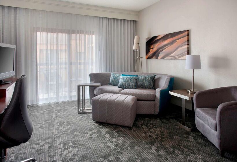 Hotel Sonesta Select Newport Middletown