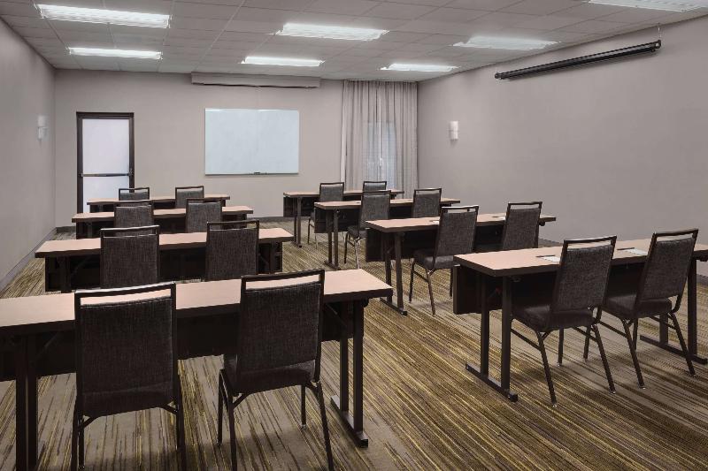 Hotel Sonesta Select Newport Middletown