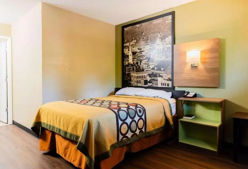 モーテル Super 8 By Wyndham Cincinnati Springdale Oh