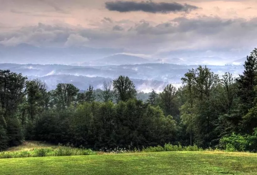 리조트 Christopher Place