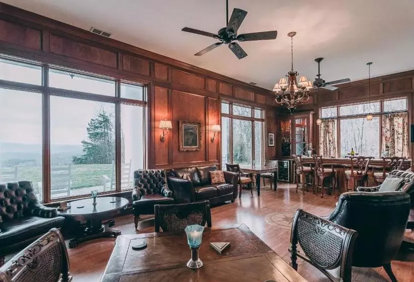 리조트 Christopher Place