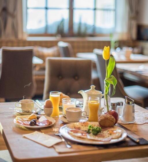 Almschlössl & Schrotteralm