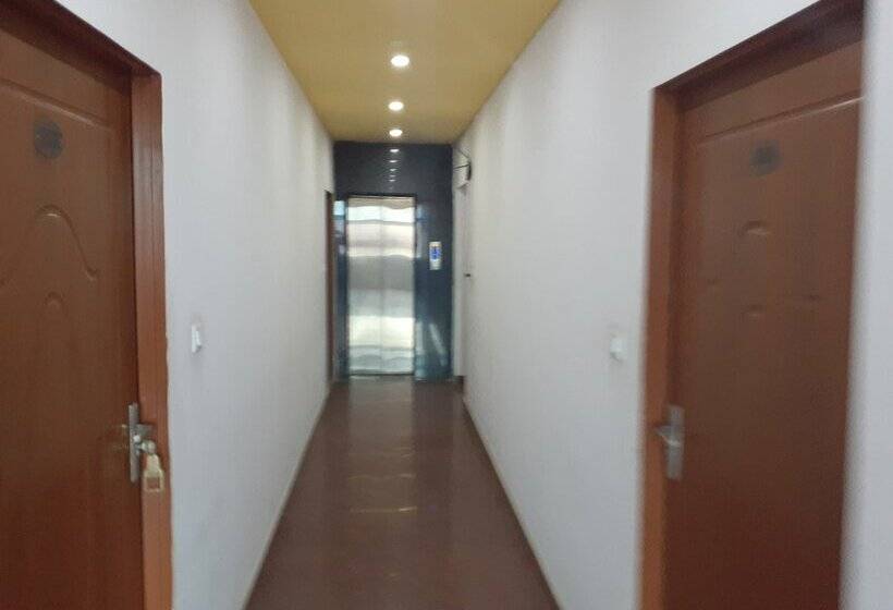 هتل Airport Sky Inn