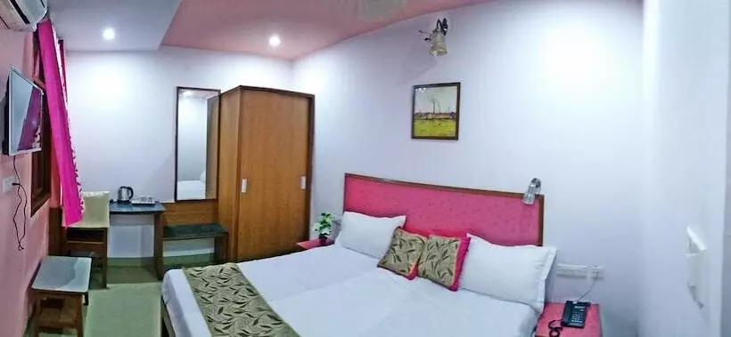ホテル Airport Sky Inn
