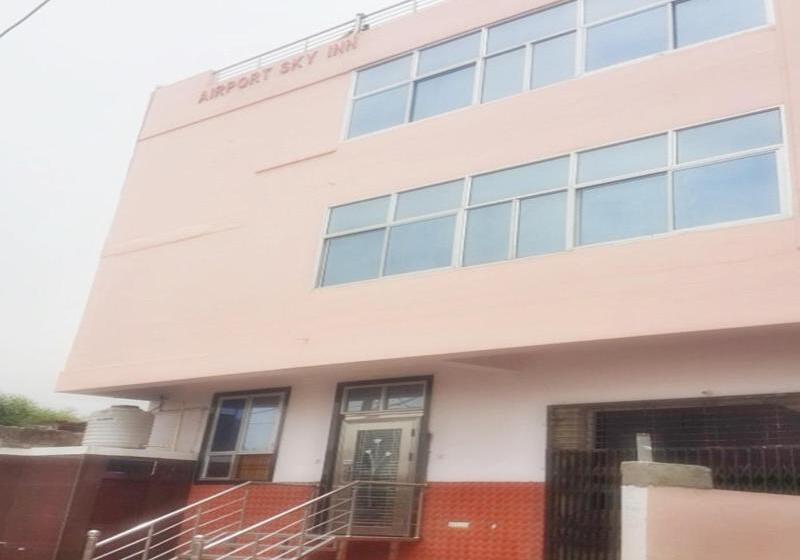 هتل Airport Sky Inn