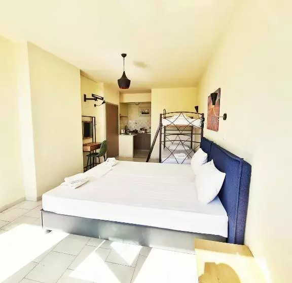 Hotelli Avra Sea View Paradise Pool Apartments