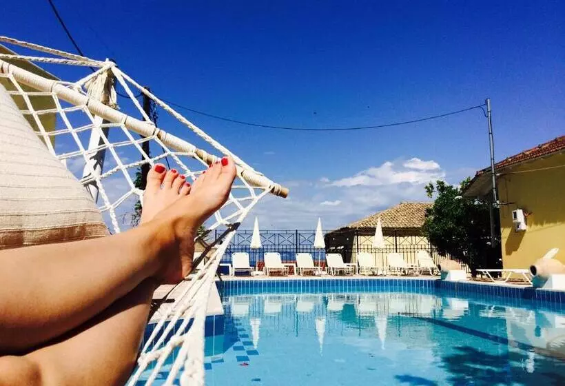 Hotelli Avra Sea View Paradise Pool Apartments