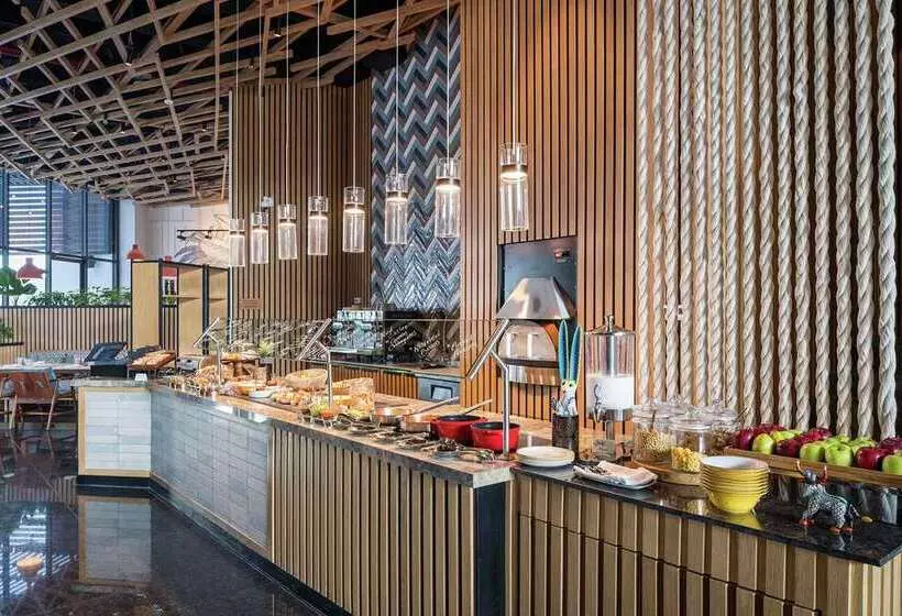 هتل Canopy By Hilton Cancun La Isla