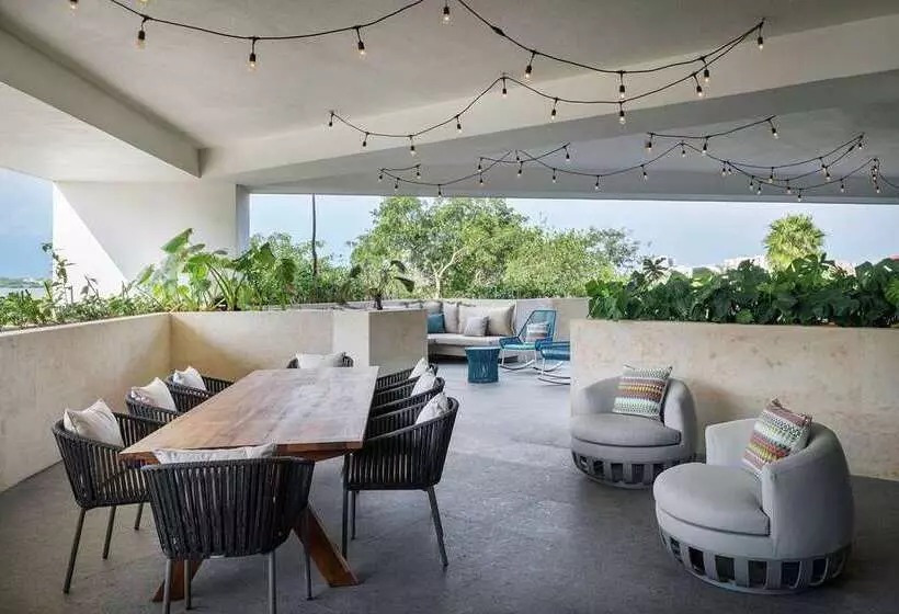 هتل Canopy By Hilton Cancun La Isla