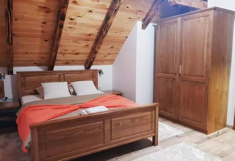 Hotelli Guesthouse Green Valley