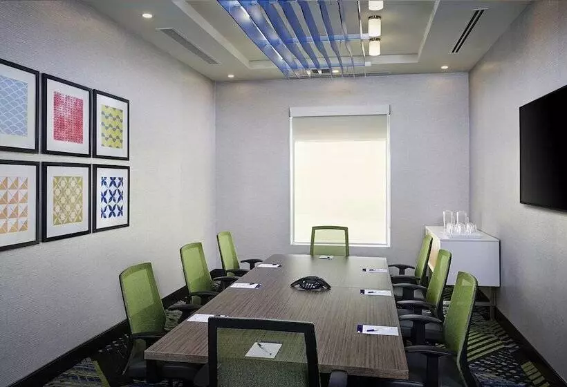 Hotelli Holiday Inn Express   Sarnia   Point Edward, An Ihg