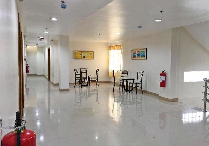 Meaco Royal Hotel   Lipa