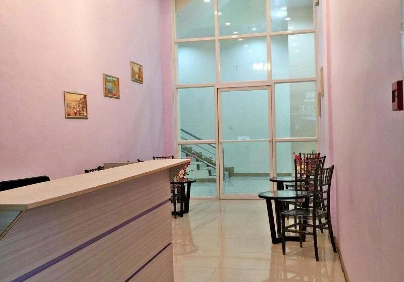 Meaco Royal Hotel   Lipa