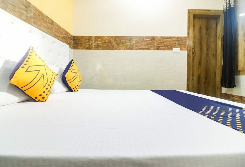 Otel Spot On 62209 Yash