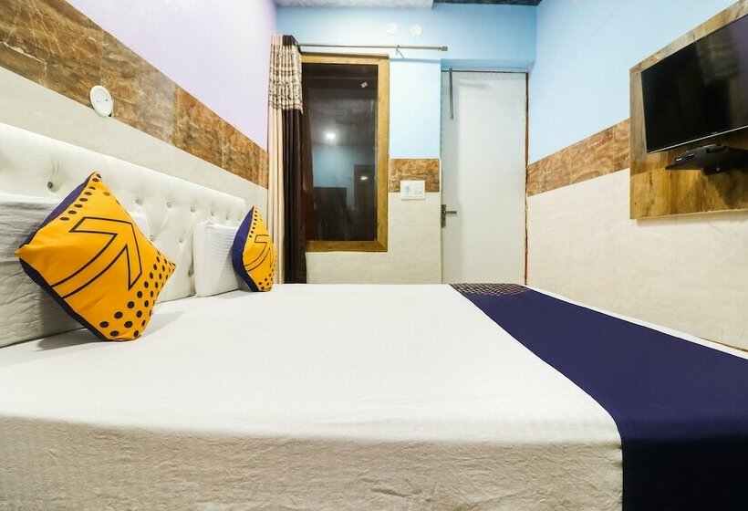 Otel Spot On 62209 Yash