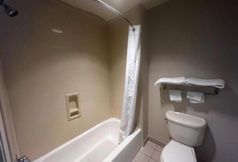 فندق Super 8 By Wyndham Baytown I 10