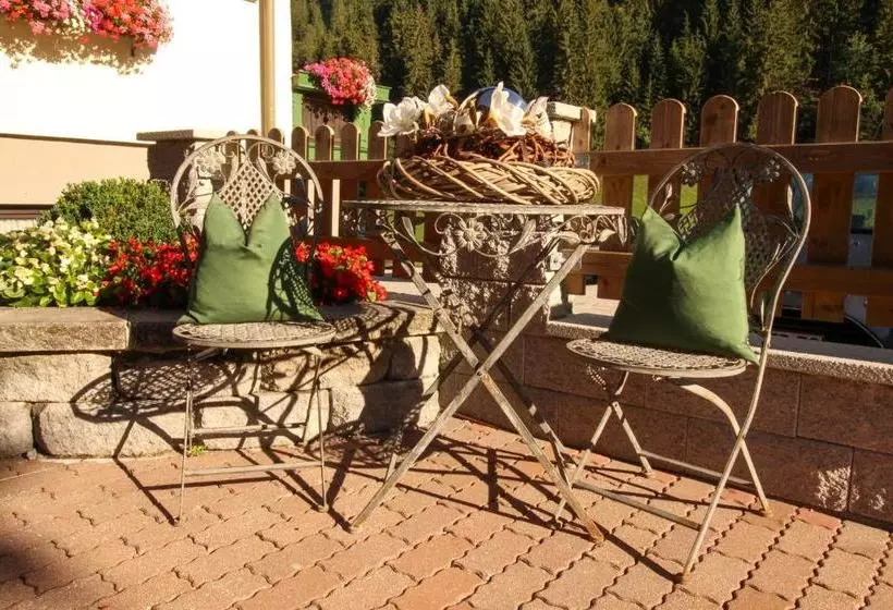 ペンション Gästehaus Hochkönig