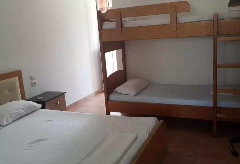 پانسیون Rooms And Apartments Analipsi