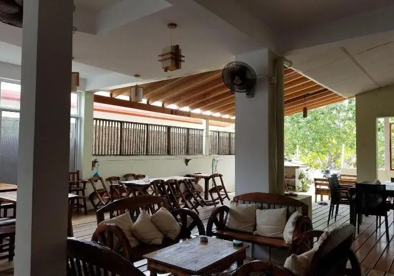 هتل Nomadic Inn