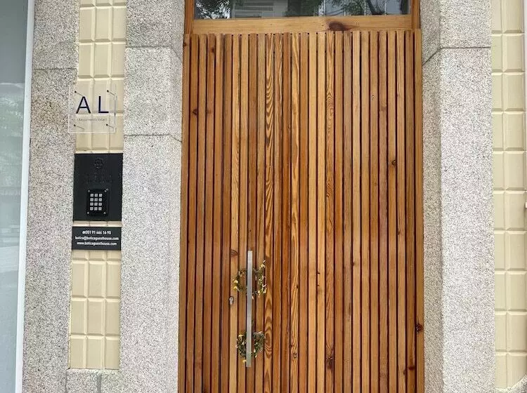 Majatalo Botica Guesthouse