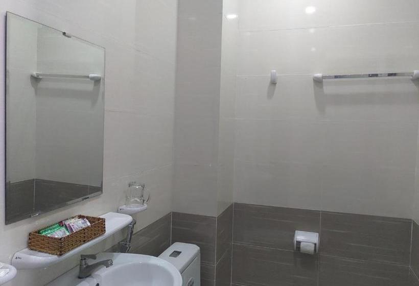 Airanc 602  Free Airport Shuttle