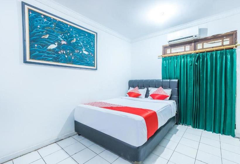 Hotel Oyo 1424 Guntary Residence