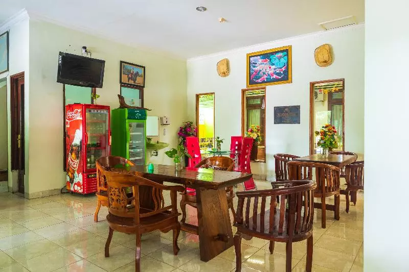 ホテル Oyo 1682 Greenia