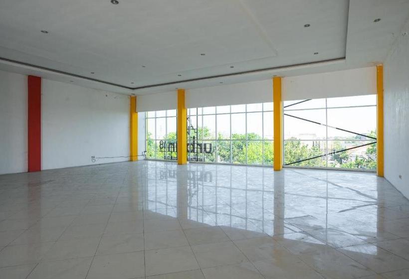 Hotel Oyo Flagship 1575 Urban 18