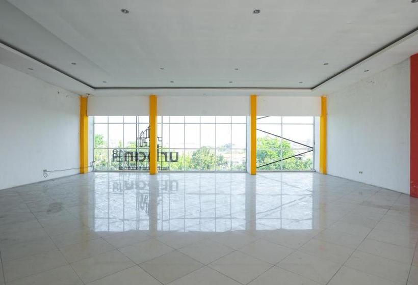 Hotel Oyo Flagship 1575 Urban 18