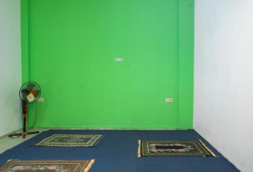 Hotel Oyo Flagship 1575 Urban 18