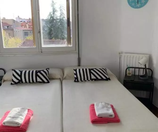 Hotelli Y Restaurante Puerta De Aranda